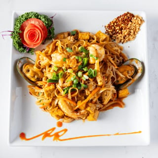Phad Thai Supreme